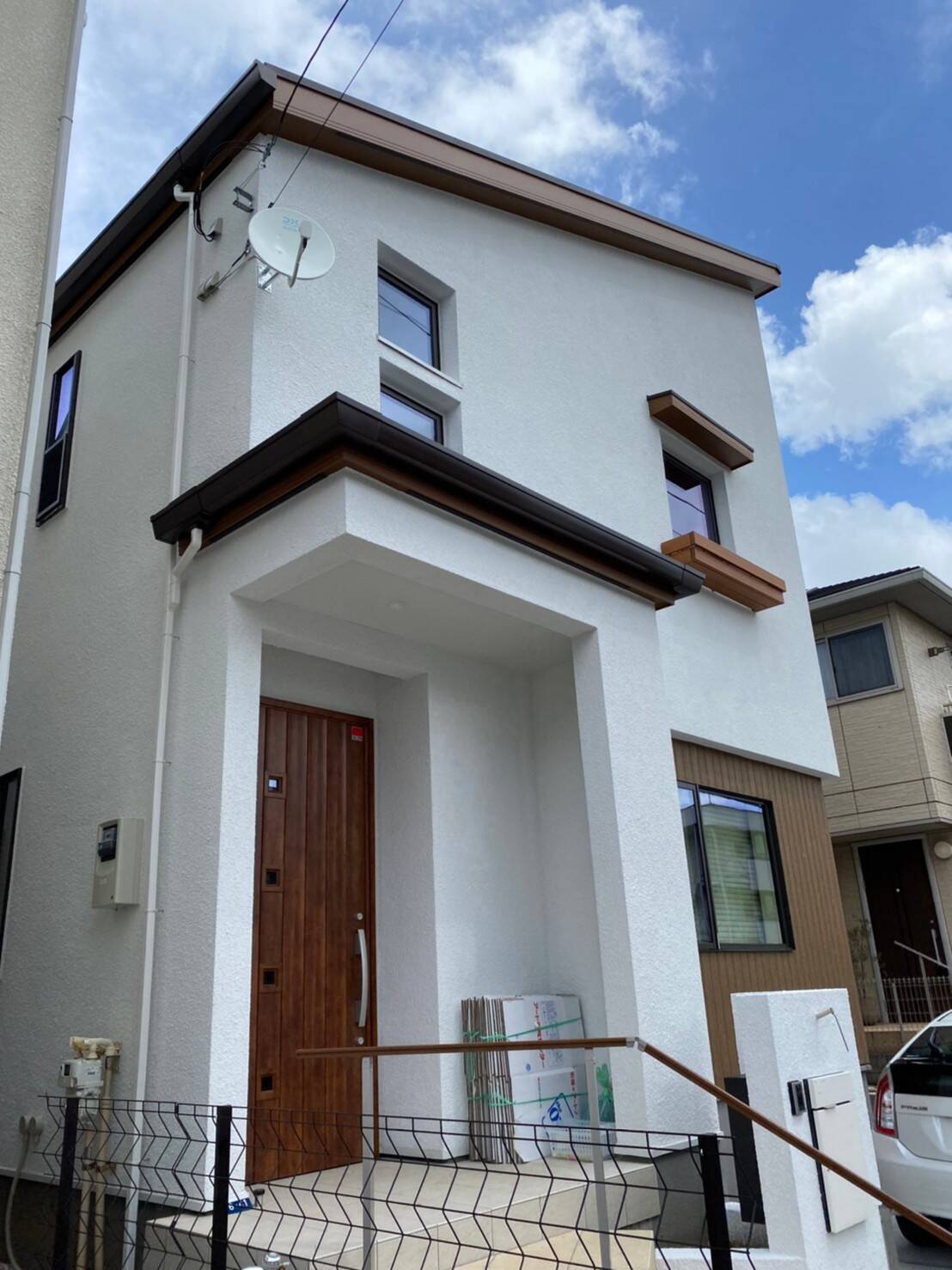 2020年9月7日 千葉県千葉市花見川区武石町S様邸 デザインアンテナと4K8K対応BS/CSアンテナ設置工事 地デジ・テレビアンテナ工事・設置・取り付けのみずほアンテナ 2020年9月7日 千葉県千葉市花見川区武石町S様邸 デザインアンテナと4K8K対応BS/CSアンテナ設置工事 地デジ・テレビアンテナ工事・設置・取り付けのみずほアンテナ