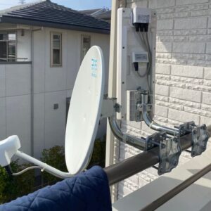 外壁に穴を開けないアンテナ設置方法