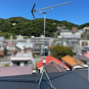 兵庫県神戸市中央区｜八木式アンテナ屋根上設置｜安定したテレビ視聴を重視したアンテナ施工